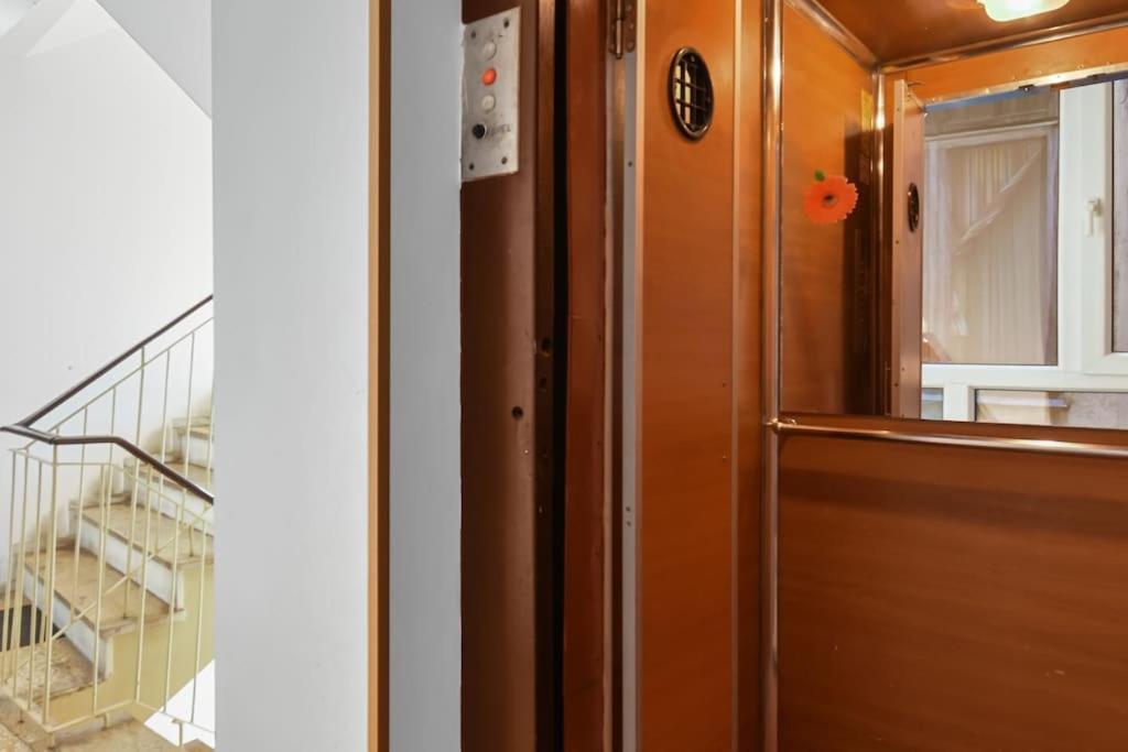 Mysa Modern Studio * Near Cismigiu Park * Netflix Bucareste Exterior foto